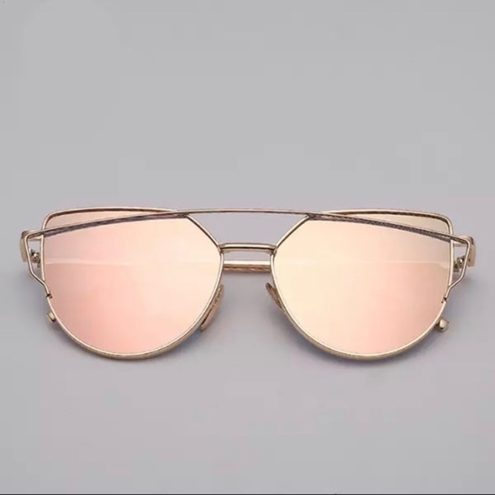 LAST ONE • Pink Mirrored Cat Eye Aviator Sunnies - Picture 2 of 8